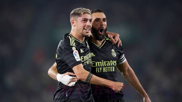 西甲-本泽马破门巴尔韦德世界波!皇马3-0埃尔切